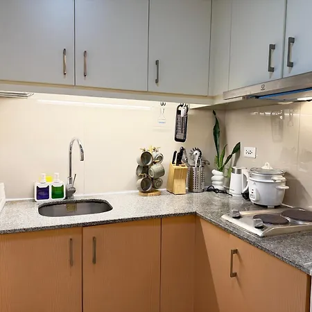 Deluxe Uptown Parksuites 1Bedroom With Balcony