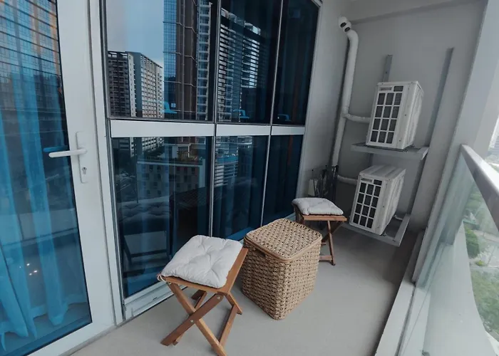 Deluxe Uptown Parksuites 1bedroom With Balcony